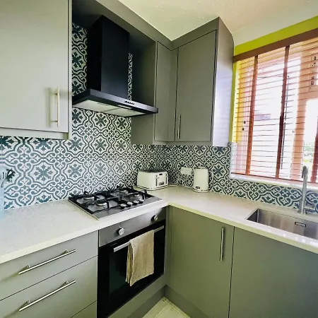 Beautiful 3 Bedroom House With Garden + Parking Oxford Exterior photo