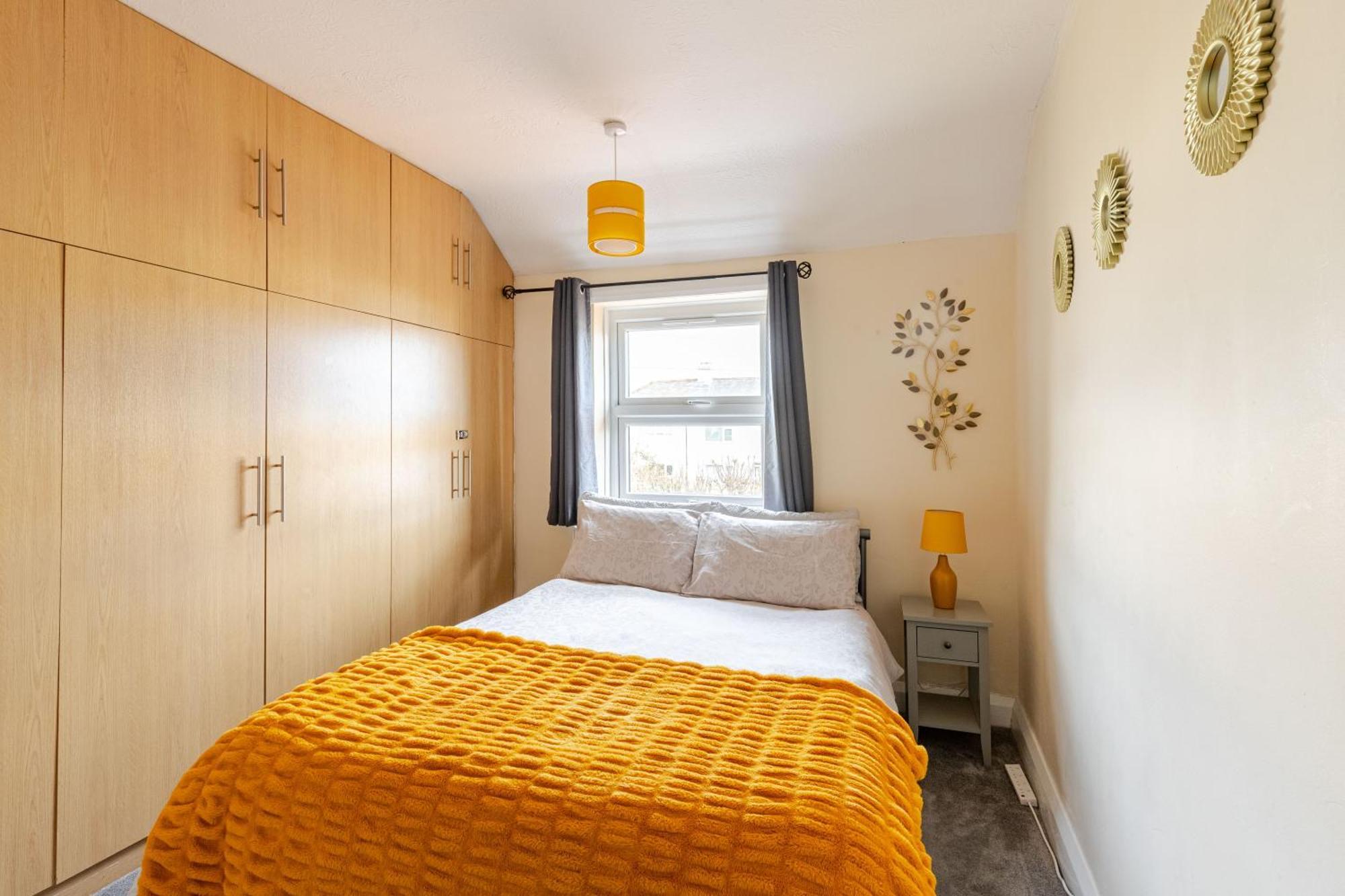 Beautiful 3 Bedroom House With Garden + Parking Holiday home Oxford